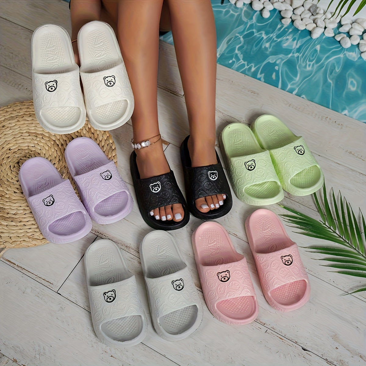 [Indoor/Outdoor Slippers] Cute Bear Design EVA Slides for Women - Comfortable, Non-Slip, Washable Indoor/Outdoor Slippers in Pink, White, Etc., Perfect for All Seasons, Adorable Slippers